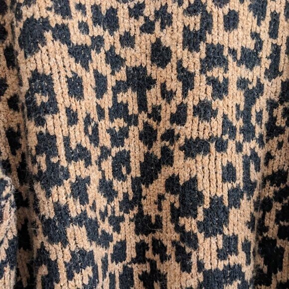 Old Navy Leopard-Print Pullover - Picture 7 of 7